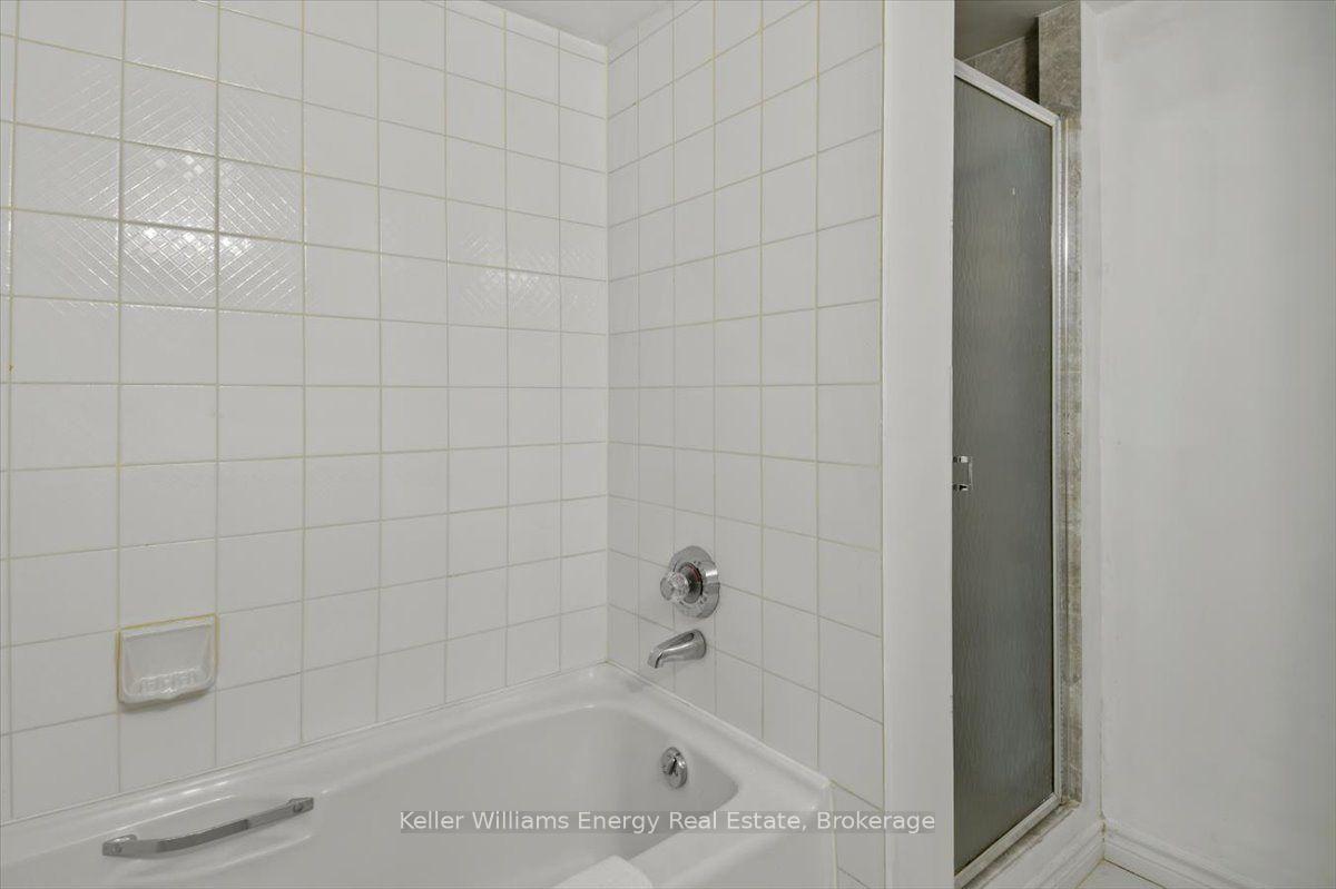 Photo 13 of Unit 312, 4727 Sheppard Avenue E, Scarborough, Agincourt South-Malvern West — HOMEH