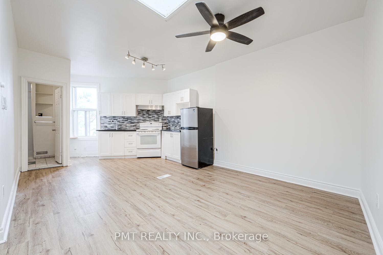Photo 5 of Unit Upper, 2045 Davenport Road, Toronto, Weston-Pellam Park — HOMEH