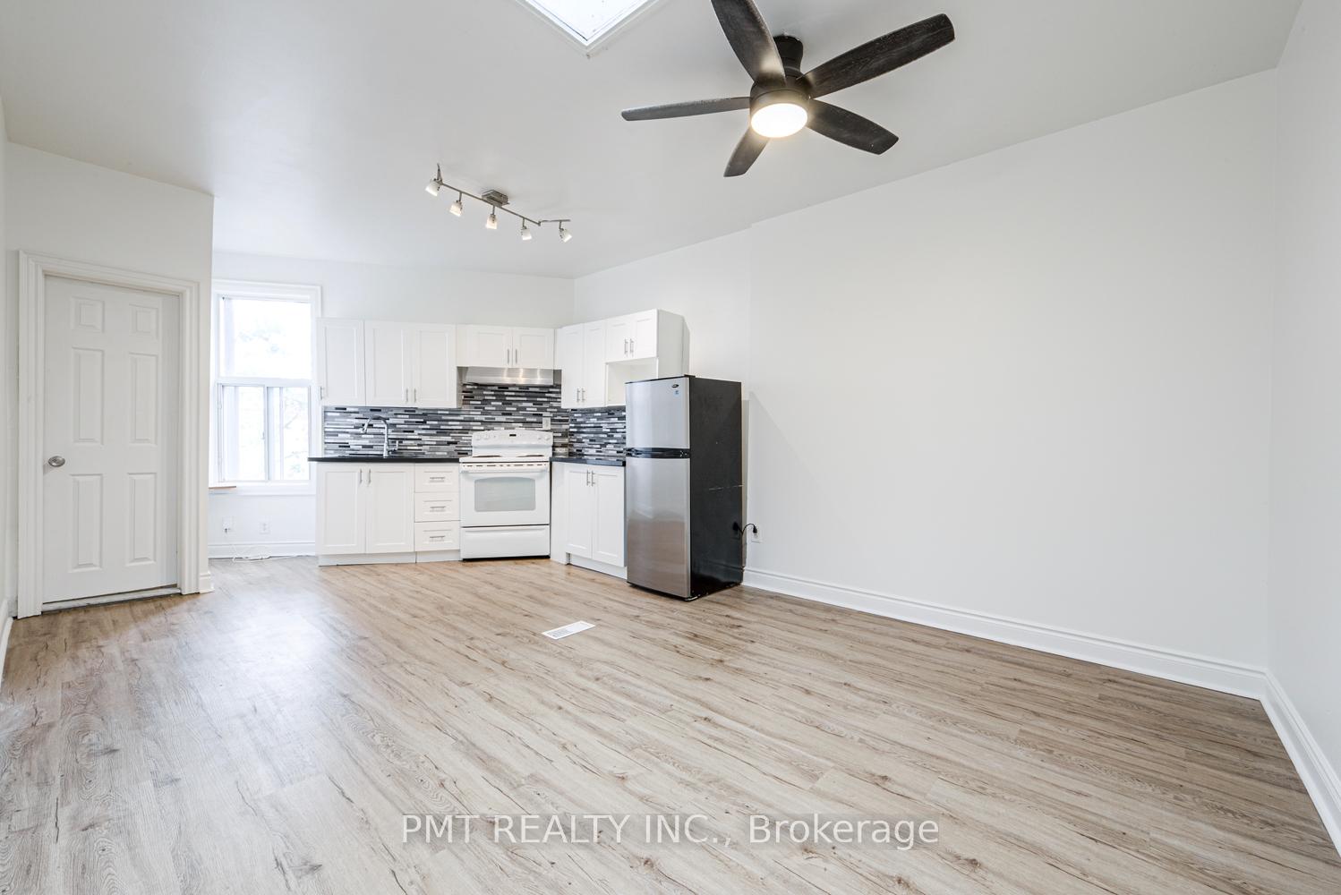 Photo 10 of Unit Upper, 2045 Davenport Road, Toronto, Weston-Pellam Park — HOMEH