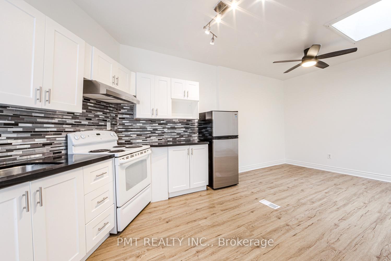 Photo 20 of Unit Upper, 2045 Davenport Road, Toronto, Weston-Pellam Park — HOMEH