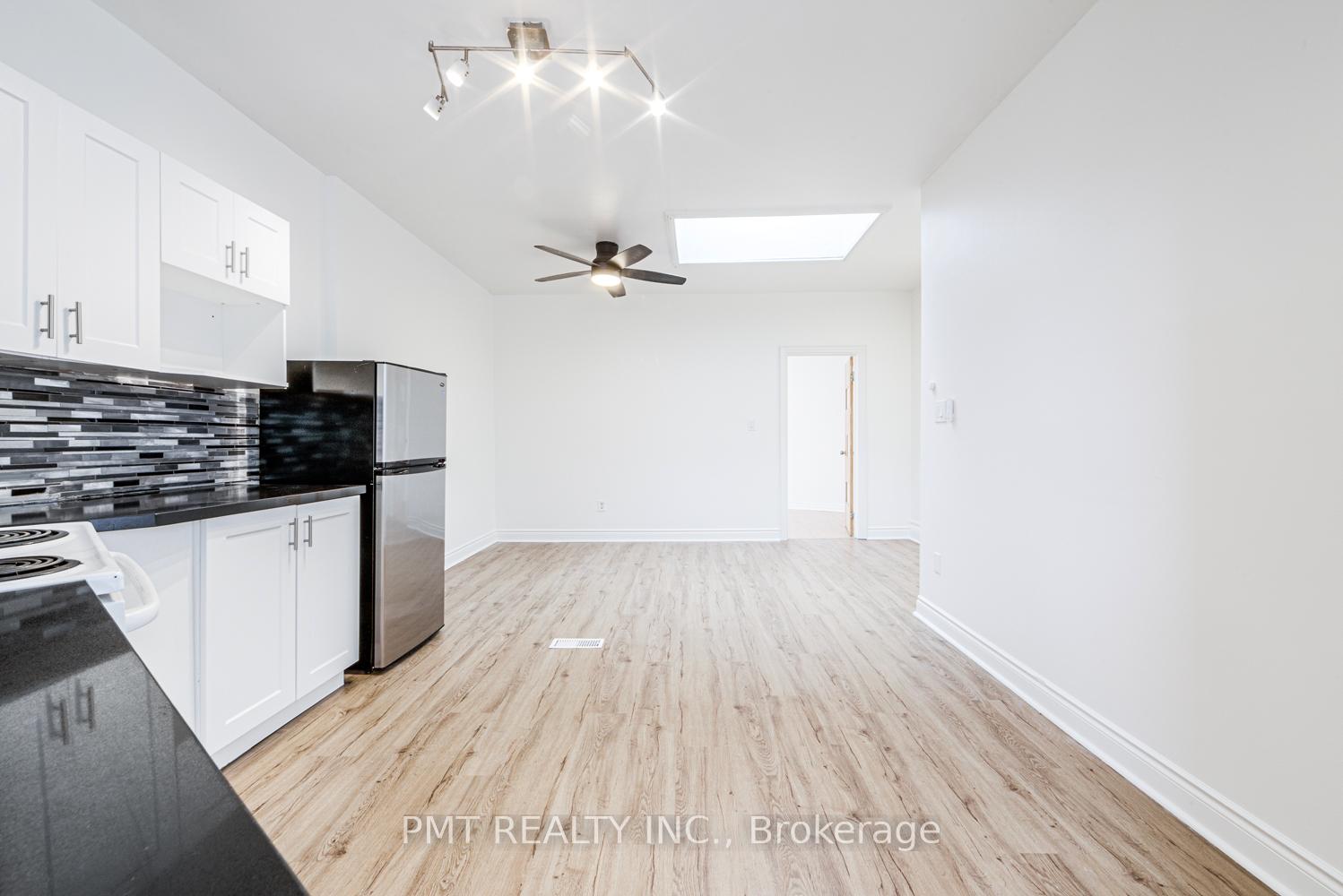 Photo 21 of Unit Upper, 2045 Davenport Road, Toronto, Weston-Pellam Park — HOMEH