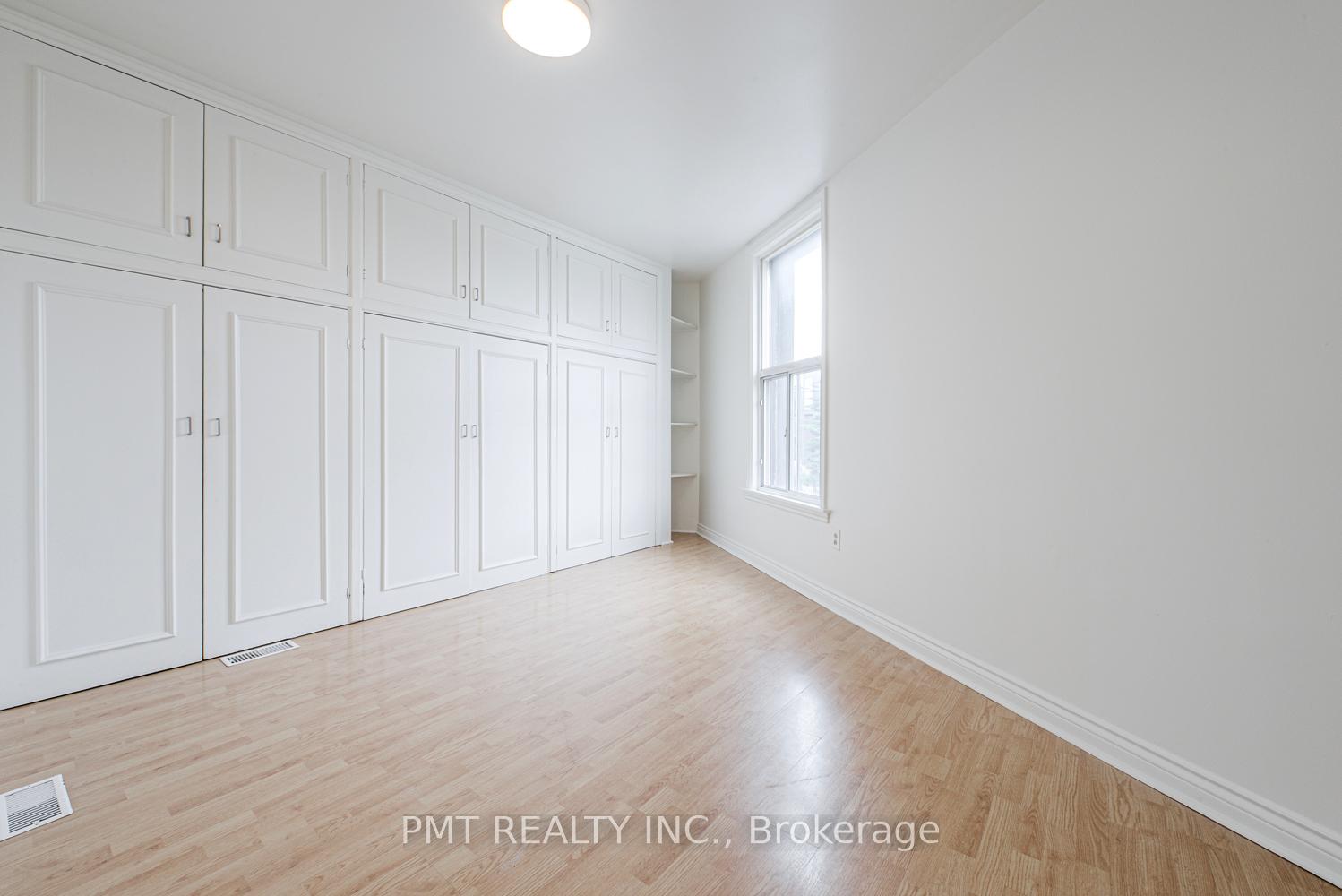 Photo 24 of Unit Upper, 2045 Davenport Road, Toronto, Weston-Pellam Park — HOMEH
