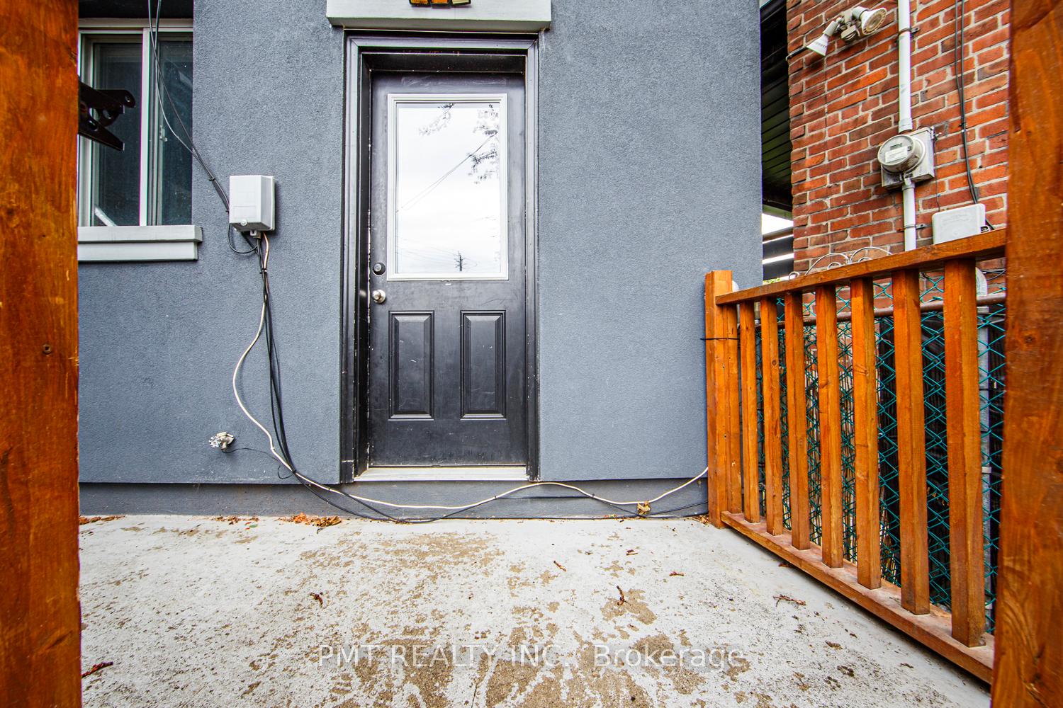 Photo 29 of Unit Upper, 2045 Davenport Road, Toronto, Weston-Pellam Park — HOMEH