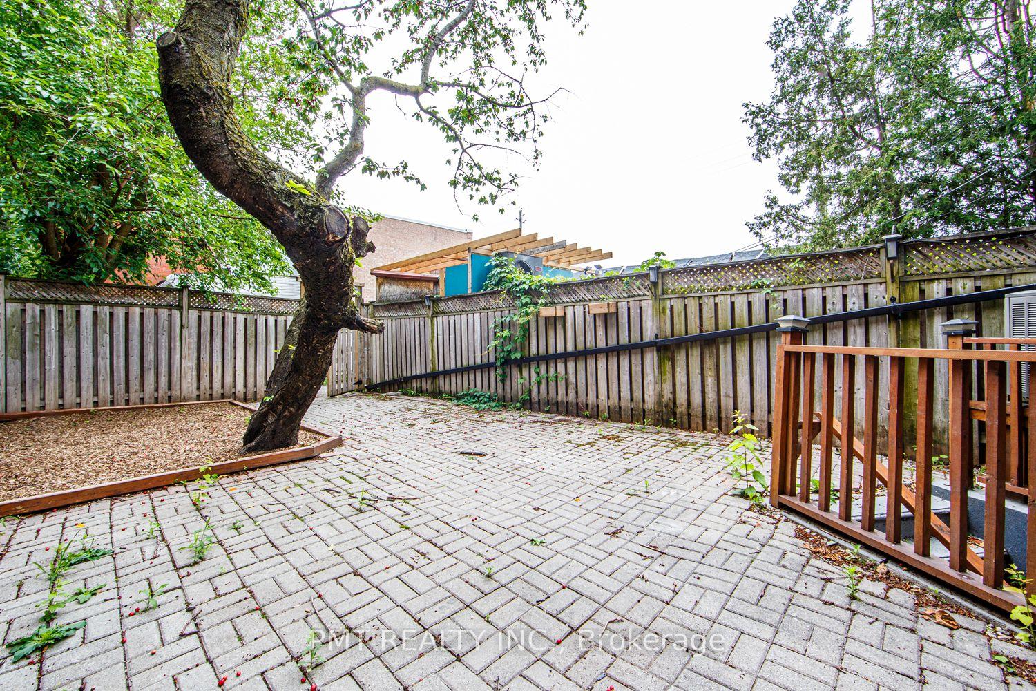 Photo 30 of Unit Upper, 2045 Davenport Road, Toronto, Weston-Pellam Park — HOMEH