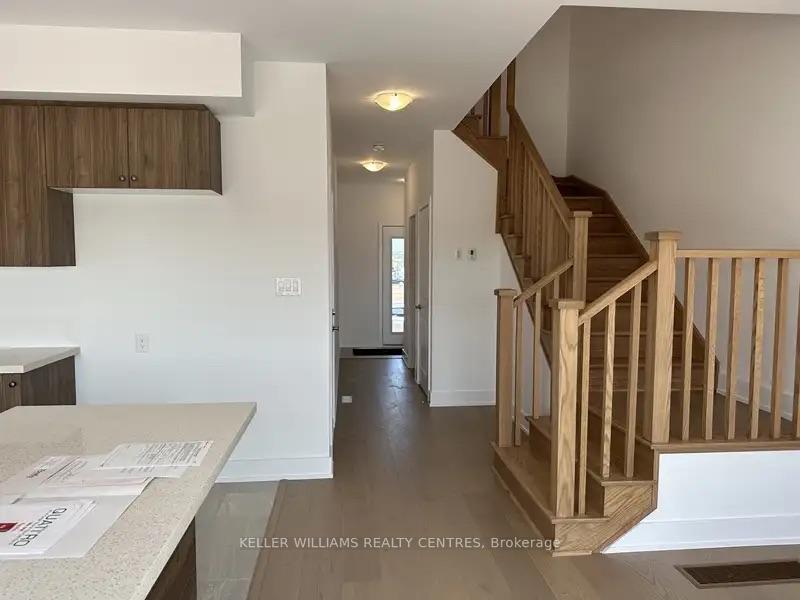 Photo 6 of 49 Gateway Drive, Barrie, Rural Barrie Southeast — HOMEH