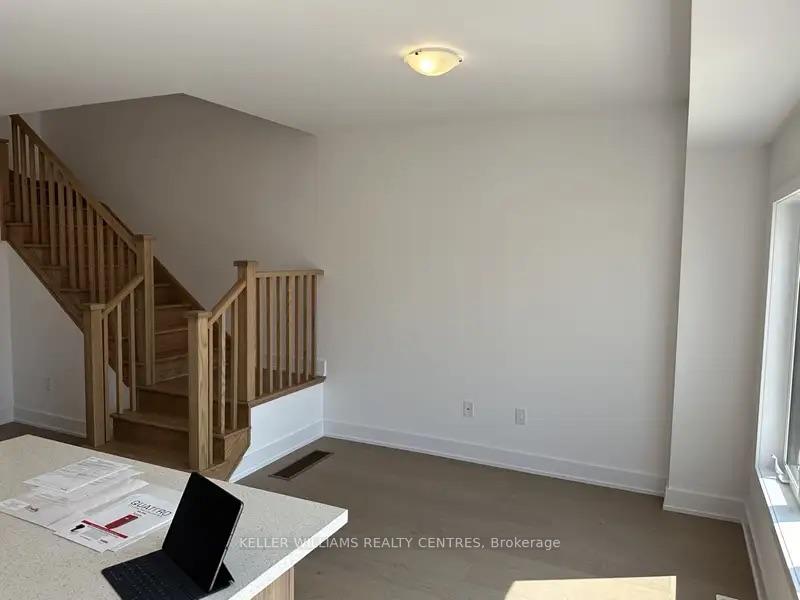 Photo 7 of 49 Gateway Drive, Barrie, Rural Barrie Southeast — HOMEH