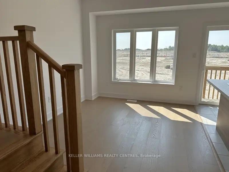 Photo 9 of 49 Gateway Drive, Barrie, Rural Barrie Southeast — HOMEH