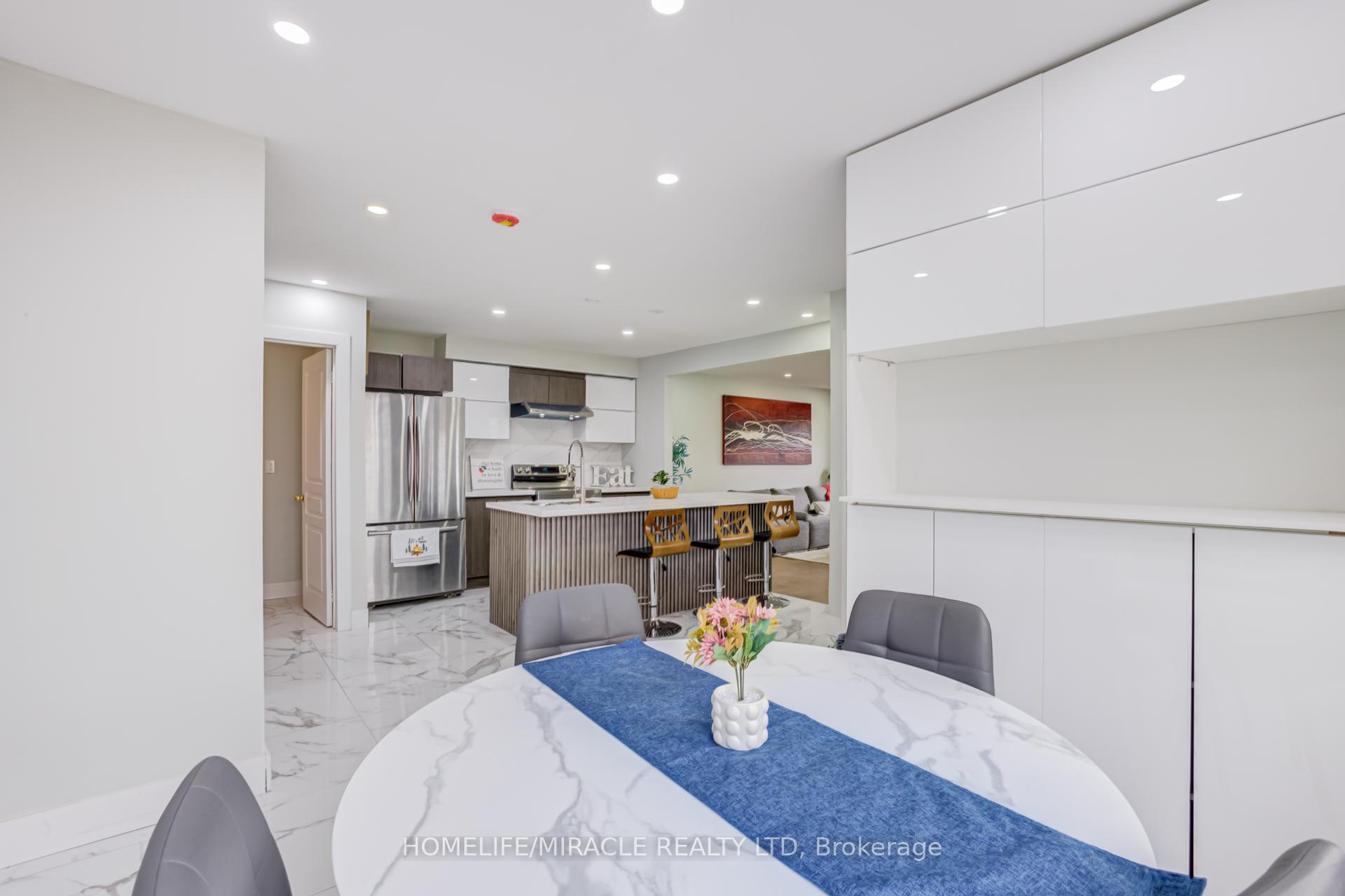 Photo 9 of 122 Ormond Drive, Oshawa, Samac — HOMEH