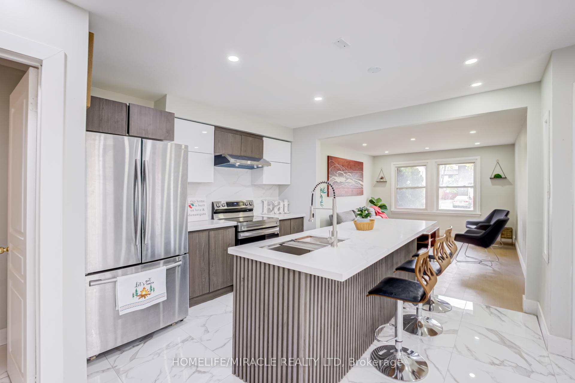 Photo 11 of 122 Ormond Drive, Oshawa, Samac — HOMEH