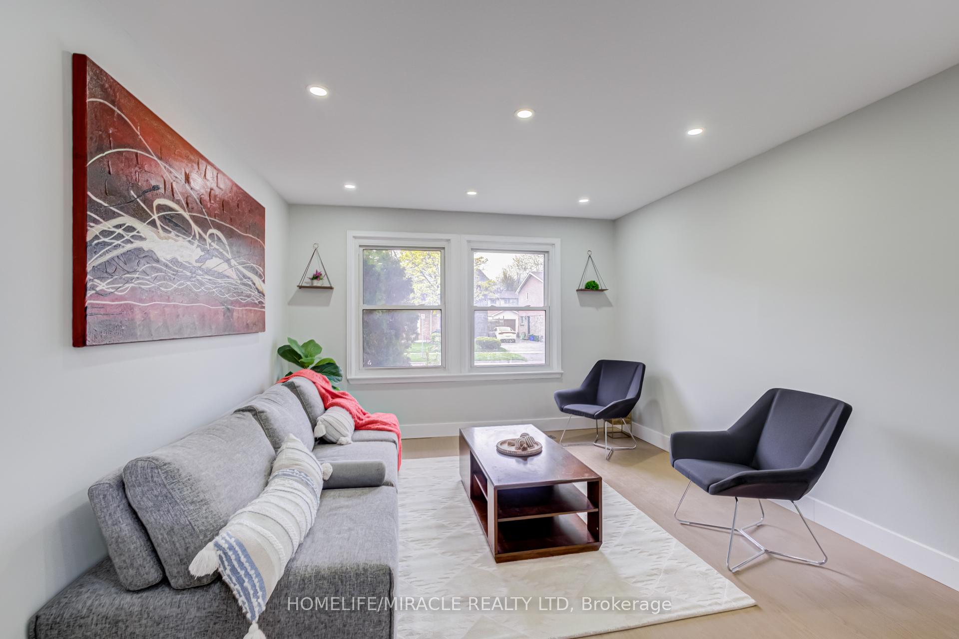 Photo 15 of 122 Ormond Drive, Oshawa, Samac — HOMEH