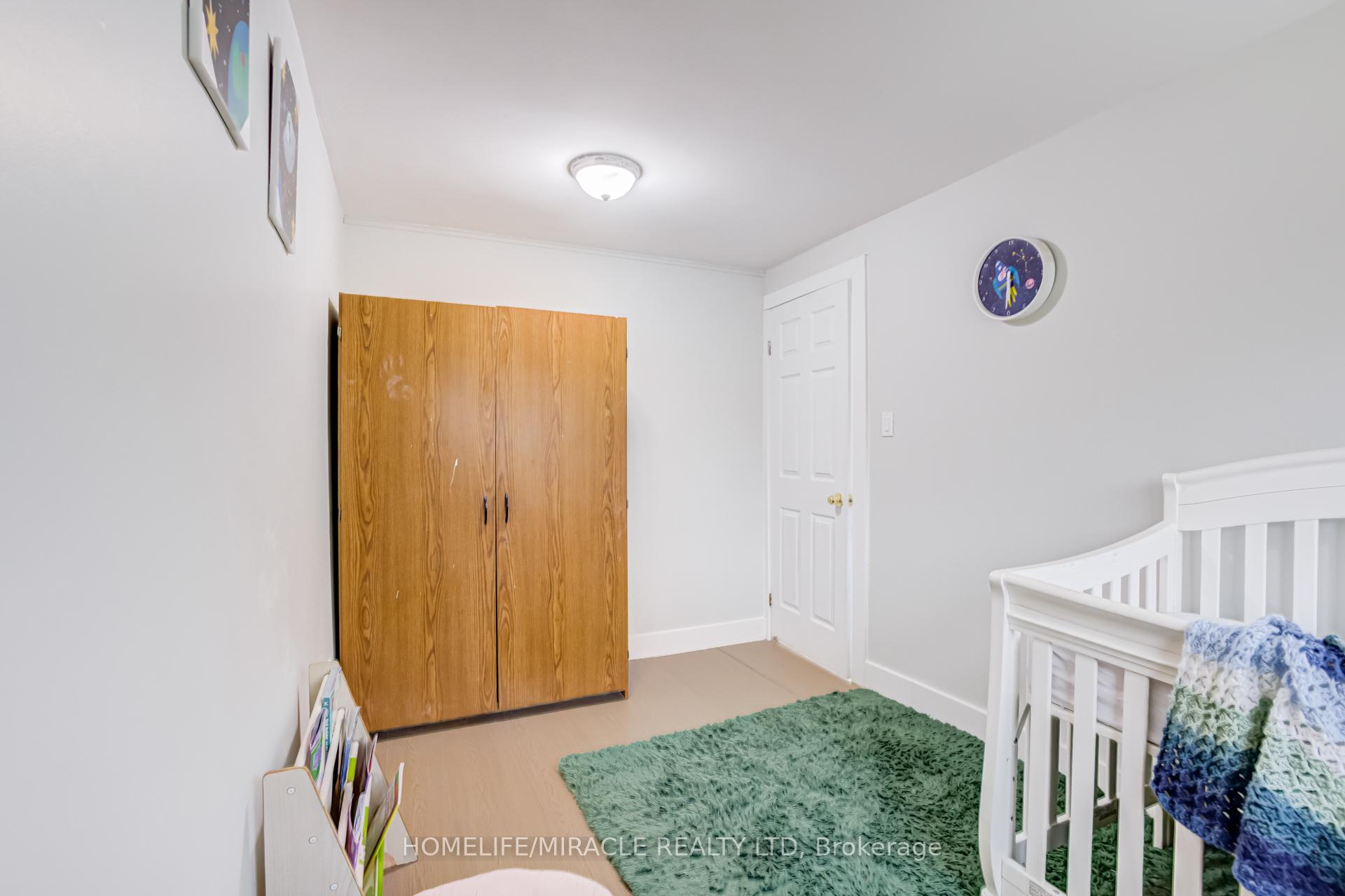 Photo 26 of 122 Ormond Drive, Oshawa, Samac — HOMEH