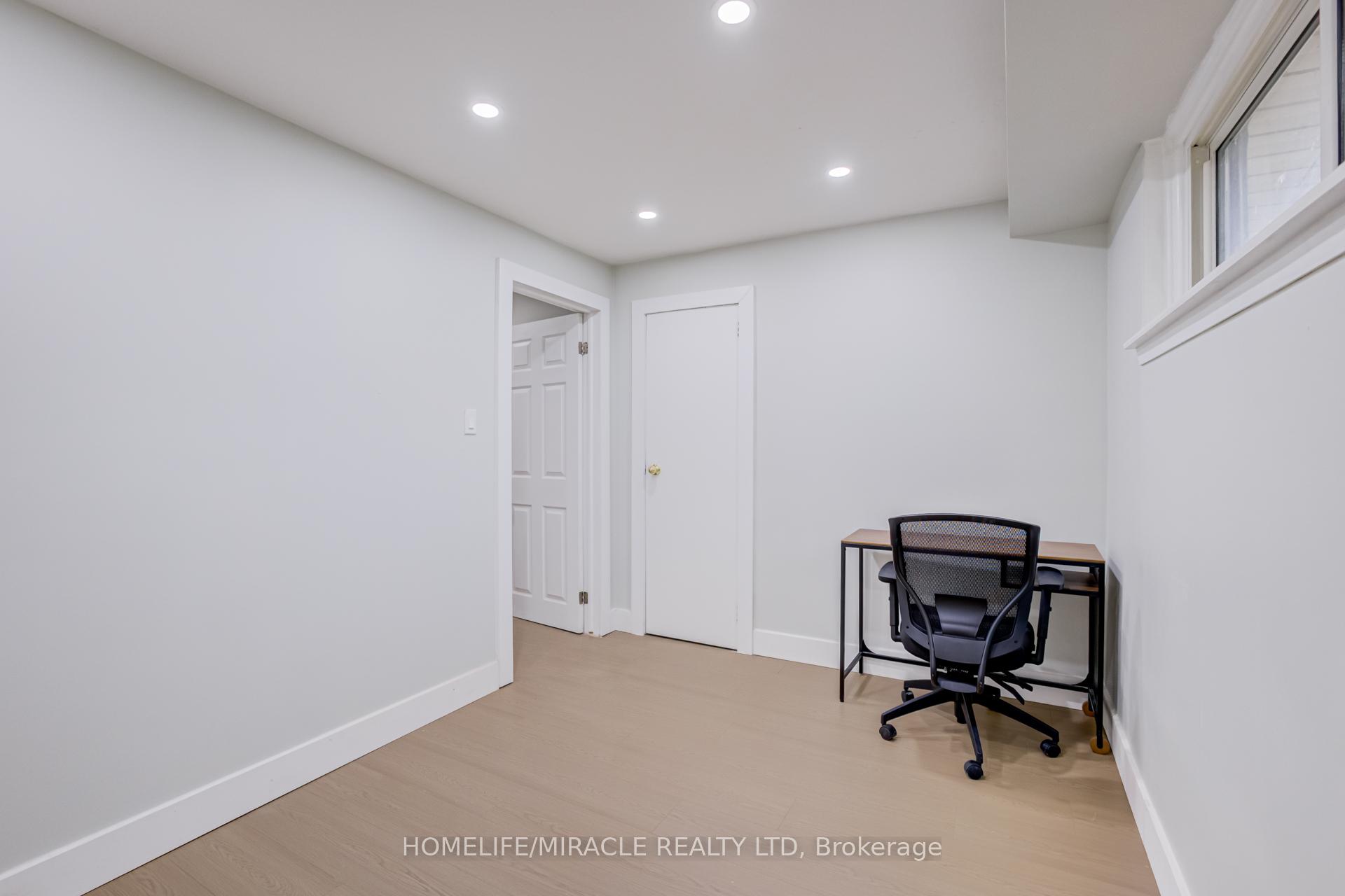 Photo 33 of 122 Ormond Drive, Oshawa, Samac — HOMEH