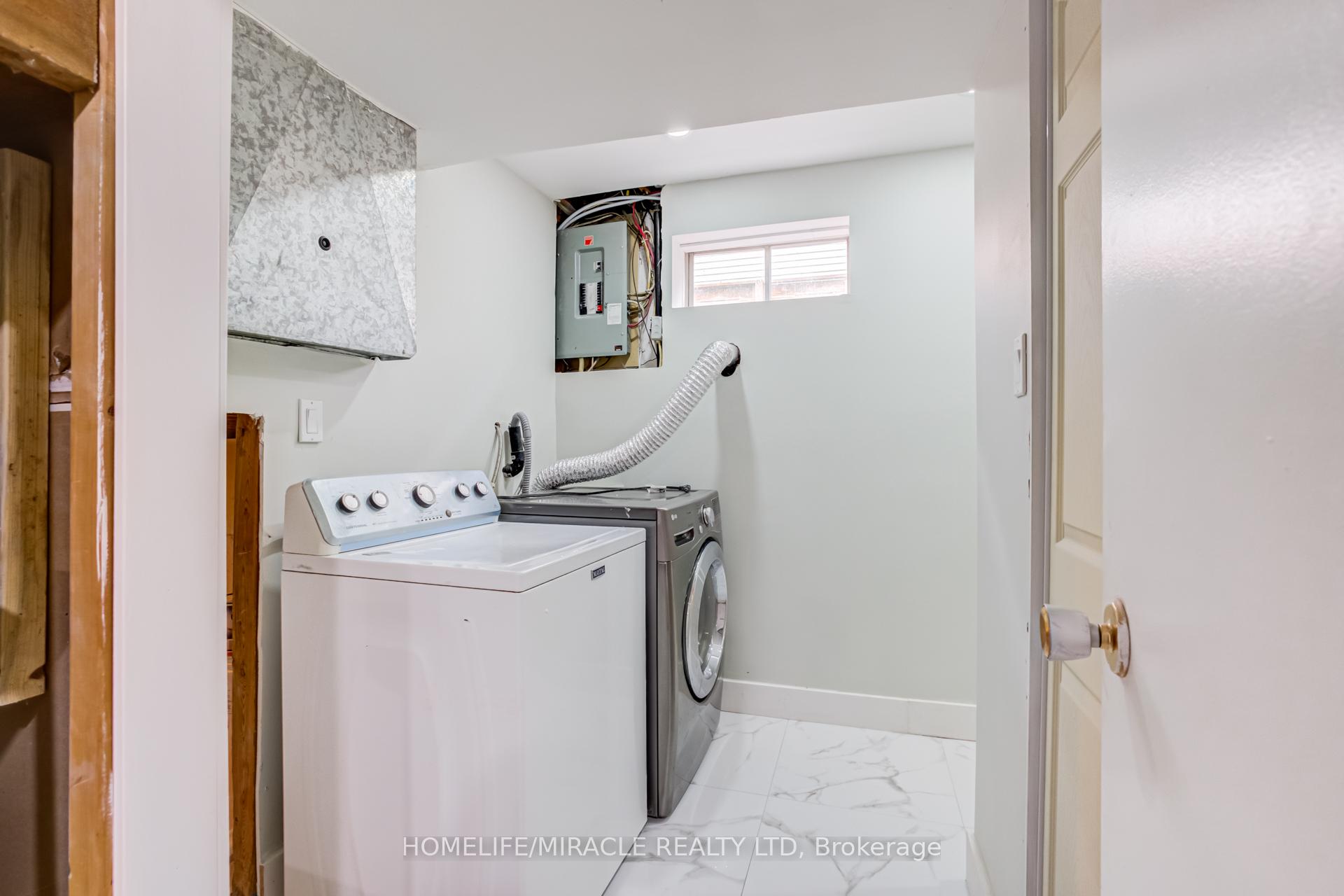 Photo 37 of 122 Ormond Drive, Oshawa, Samac — HOMEH