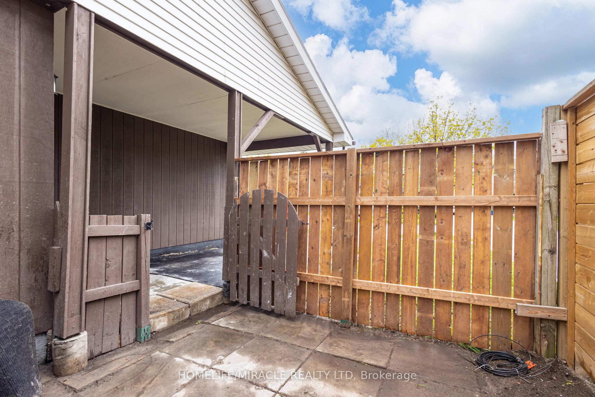 Photo 41 of 122 Ormond Drive, Oshawa, Samac — HOMEH