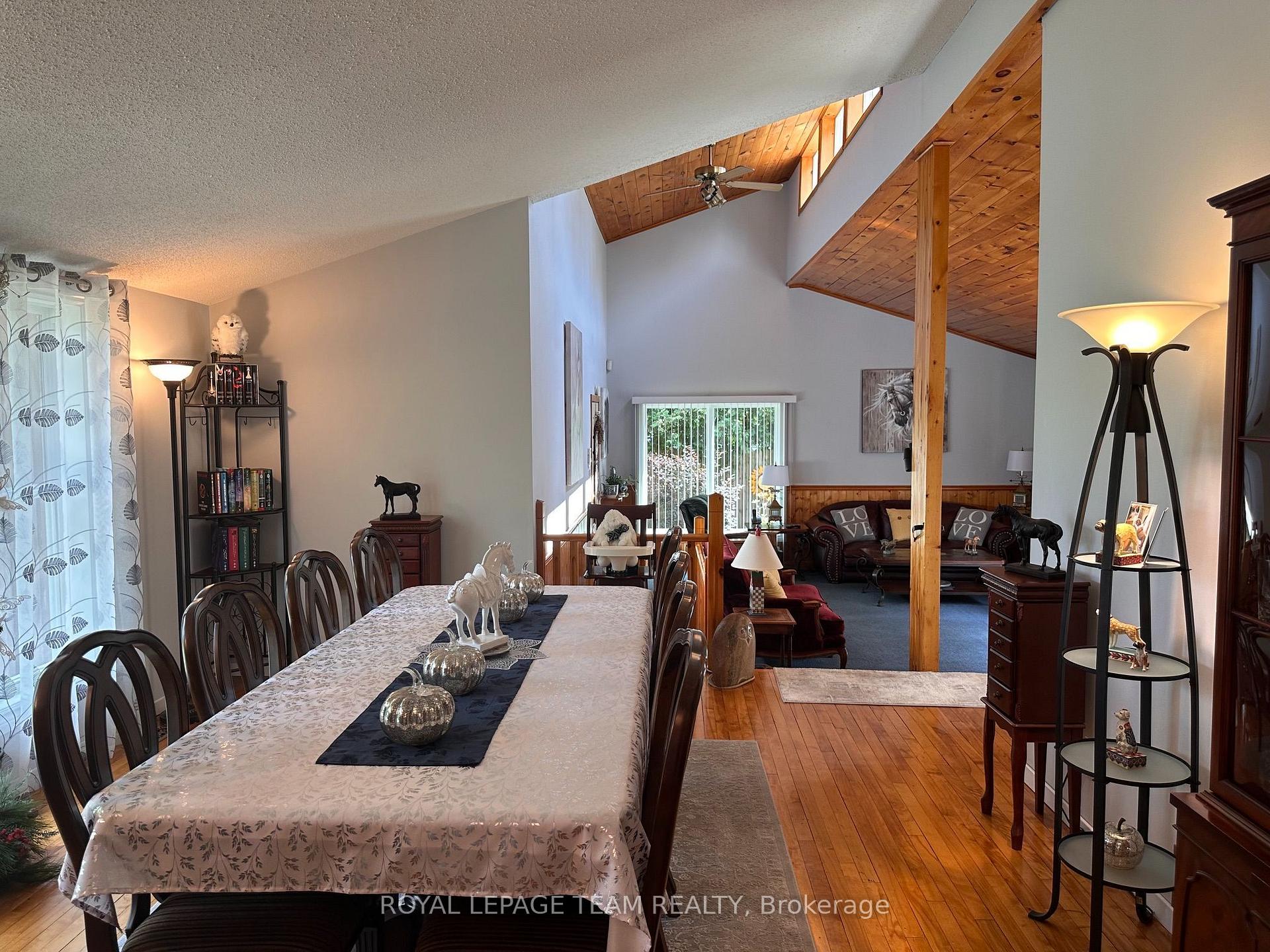 Photo 41 of 1663 Christina Crescent, North Dundas, North Dundas (Mountain) Twp — HOMEH