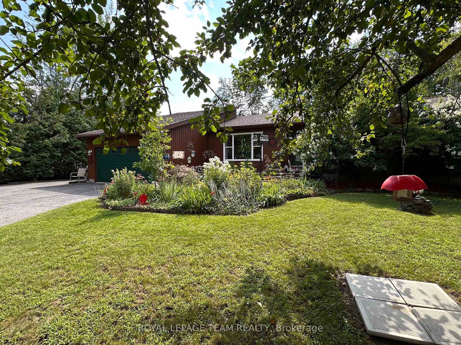 Photo 72 of 1663 Christina Crescent, North Dundas, North Dundas (Mountain) Twp — HOMEH