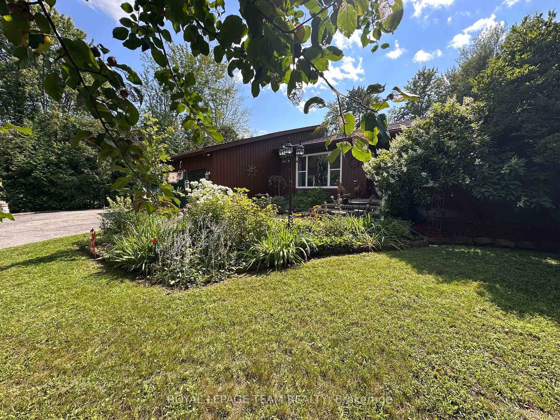 Photo 73 of 1663 Christina Crescent, North Dundas, North Dundas (Mountain) Twp — HOMEH