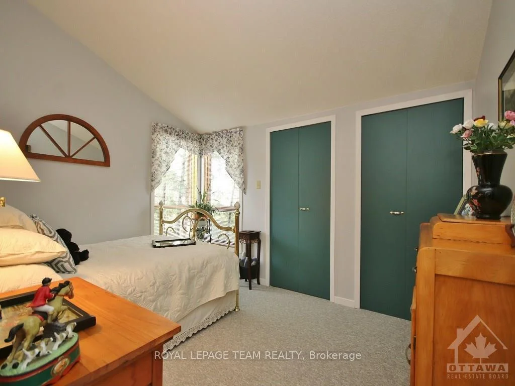 Photo 22 of 1663 Christina Crescent, North Dundas, North Dundas (Mountain) Twp — HOMEH
