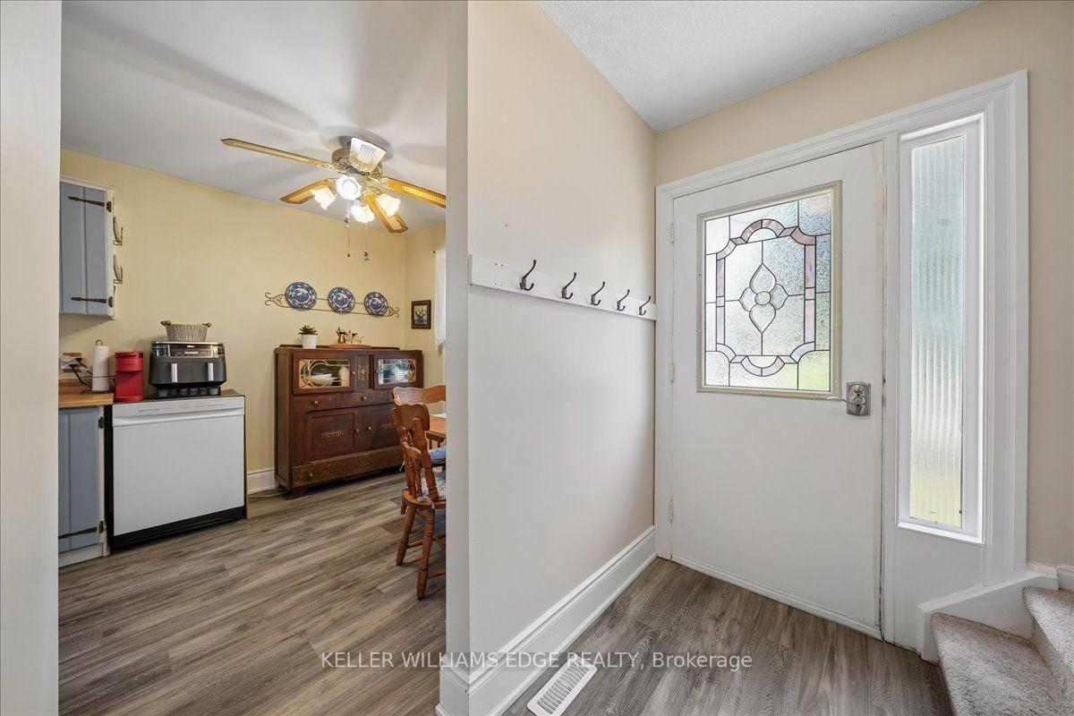Photo 10 of 2320 Middlesmoor Crescent, Burlington, Brant Hills — HOMEH