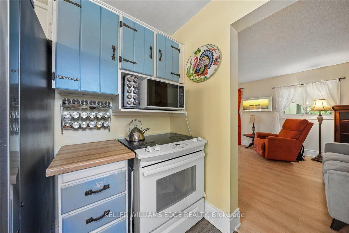 Photo 17 of 2320 Middlesmoor Crescent, Burlington, Brant Hills — HOMEH