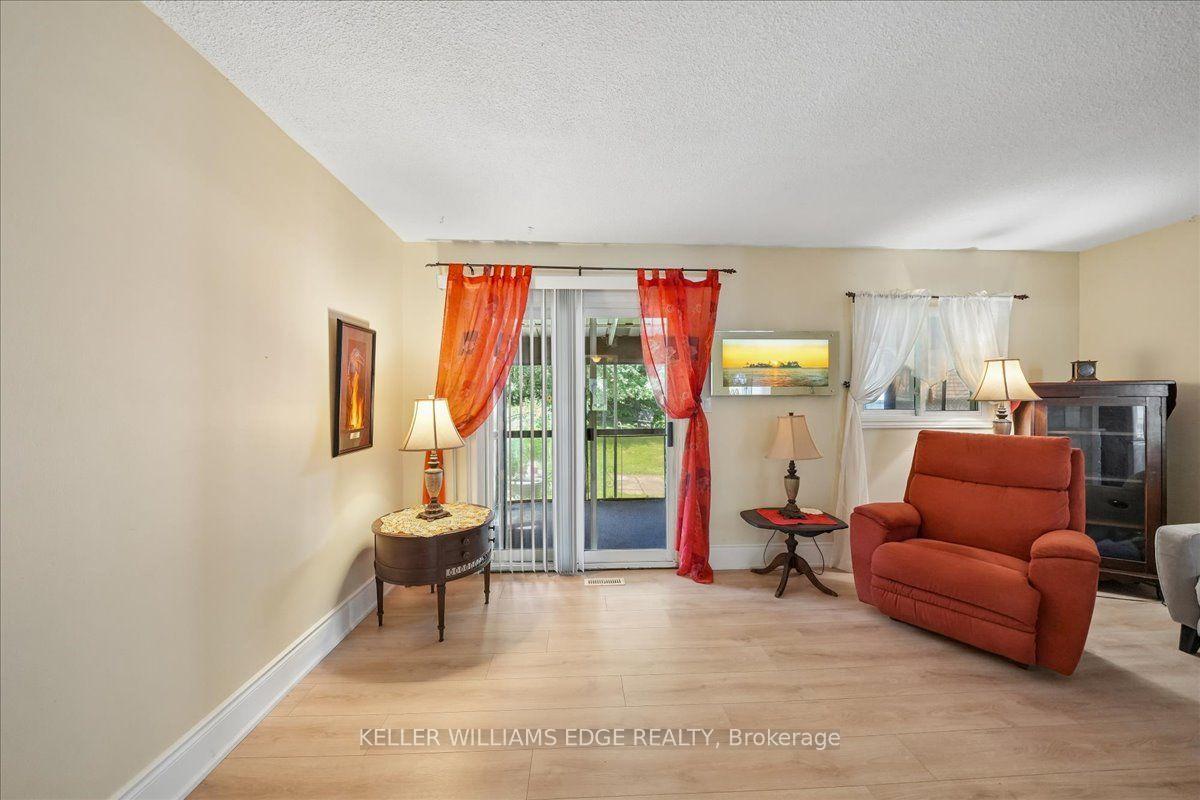 Photo 20 of 2320 Middlesmoor Crescent, Burlington, Brant Hills — HOMEH