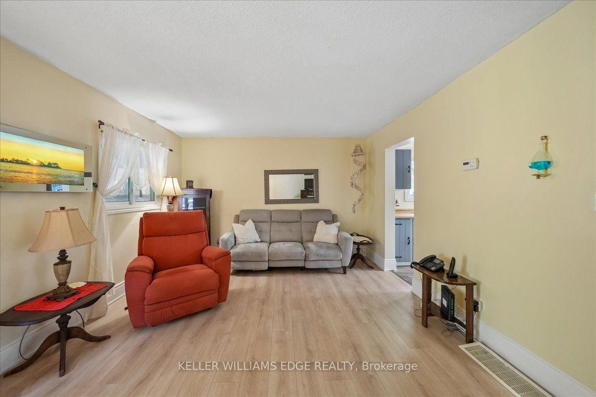 Photo 21 of 2320 Middlesmoor Crescent, Burlington, Brant Hills — HOMEH
