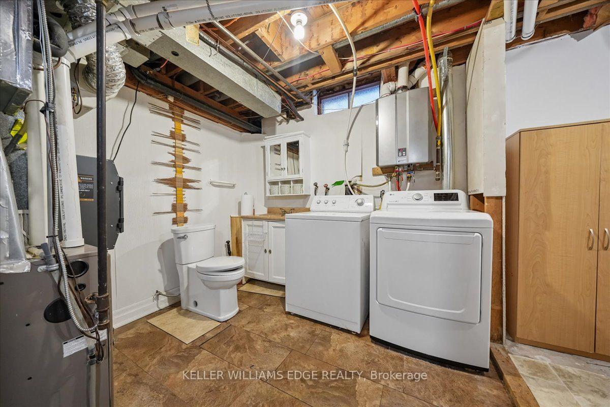 Photo 26 of 2320 Middlesmoor Crescent, Burlington, Brant Hills — HOMEH
