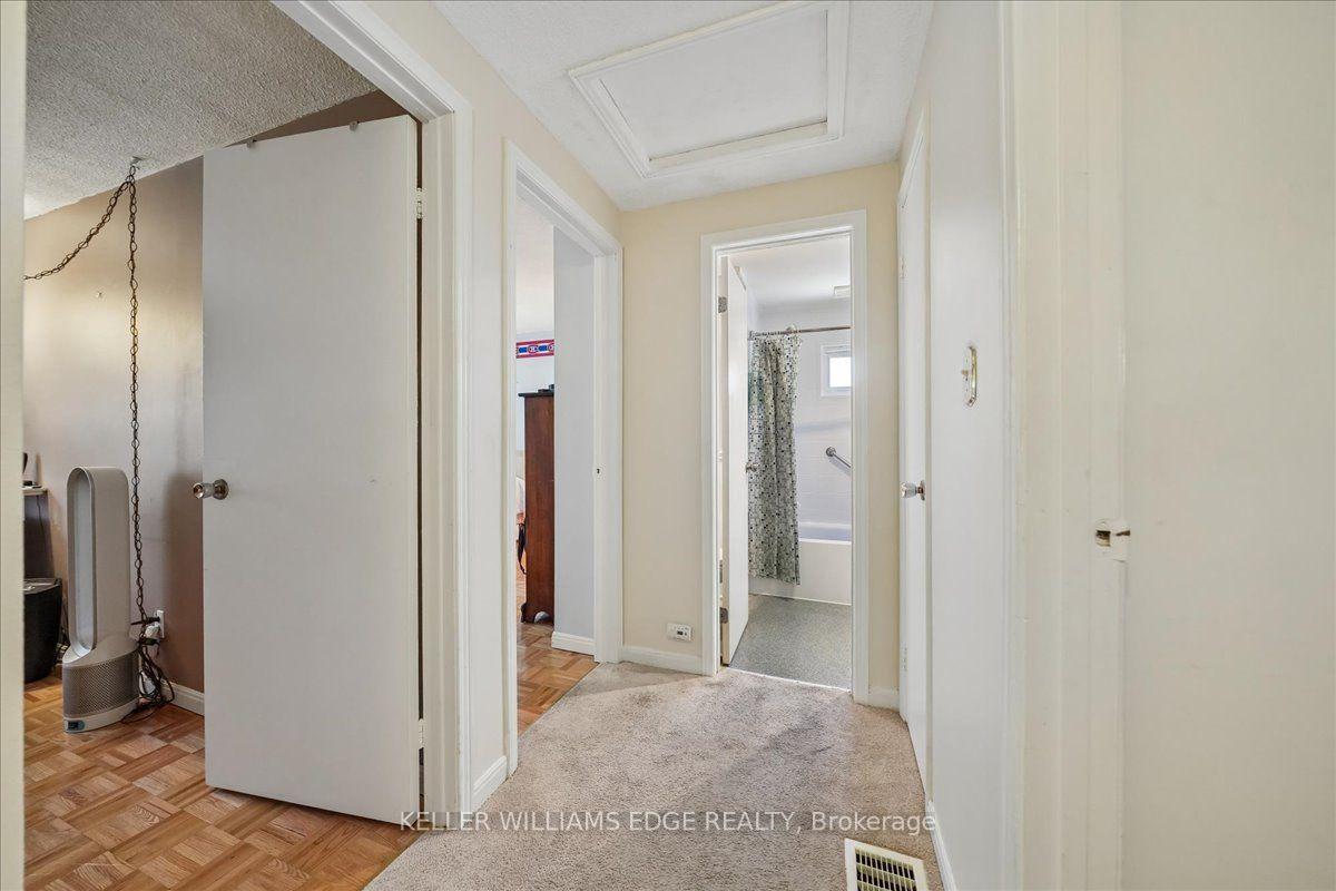 Photo 33 of 2320 Middlesmoor Crescent, Burlington, Brant Hills — HOMEH