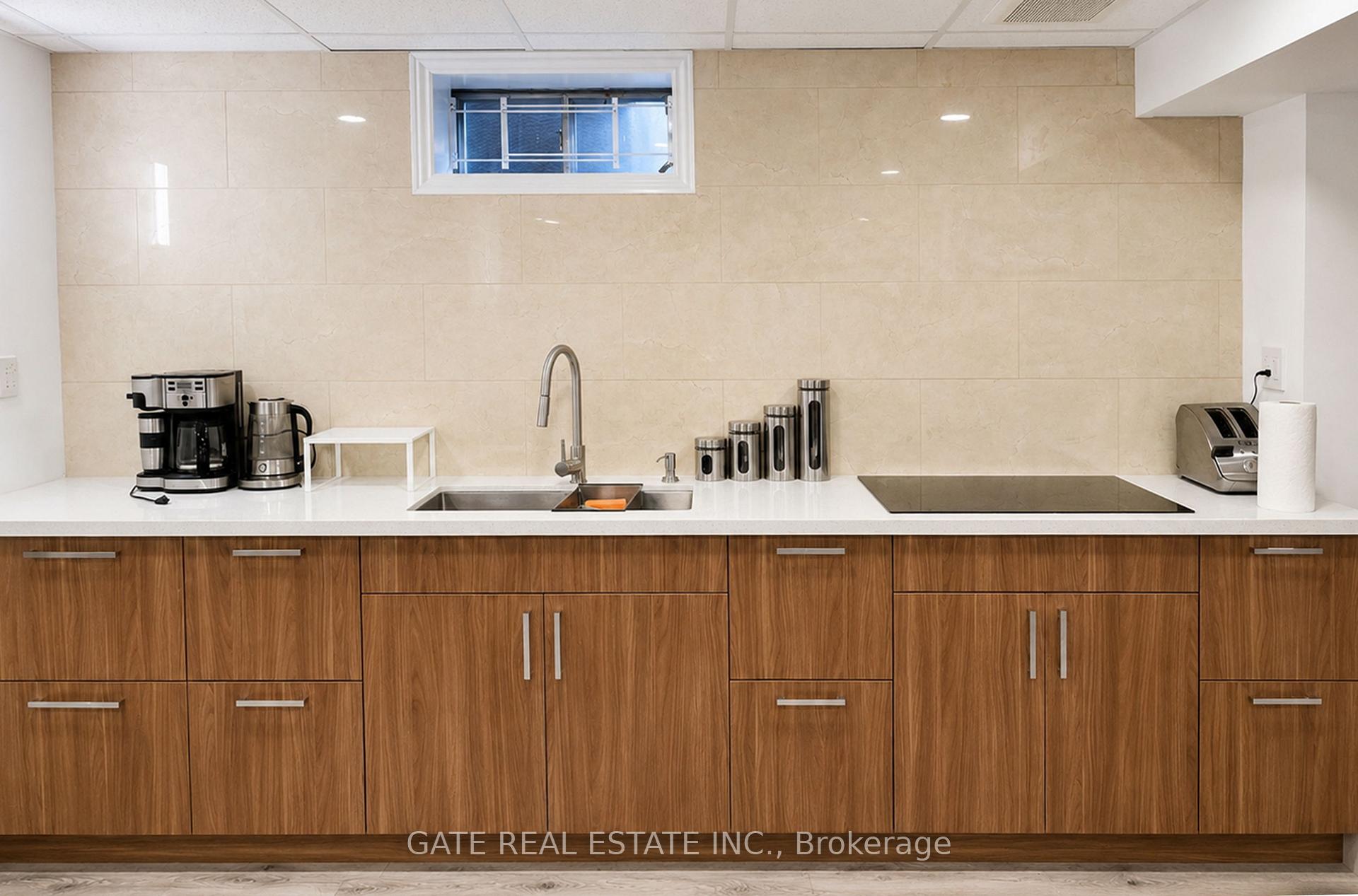 Photo 7 of 64 Morrison Crescent, Markham, Unionville — HOMEH