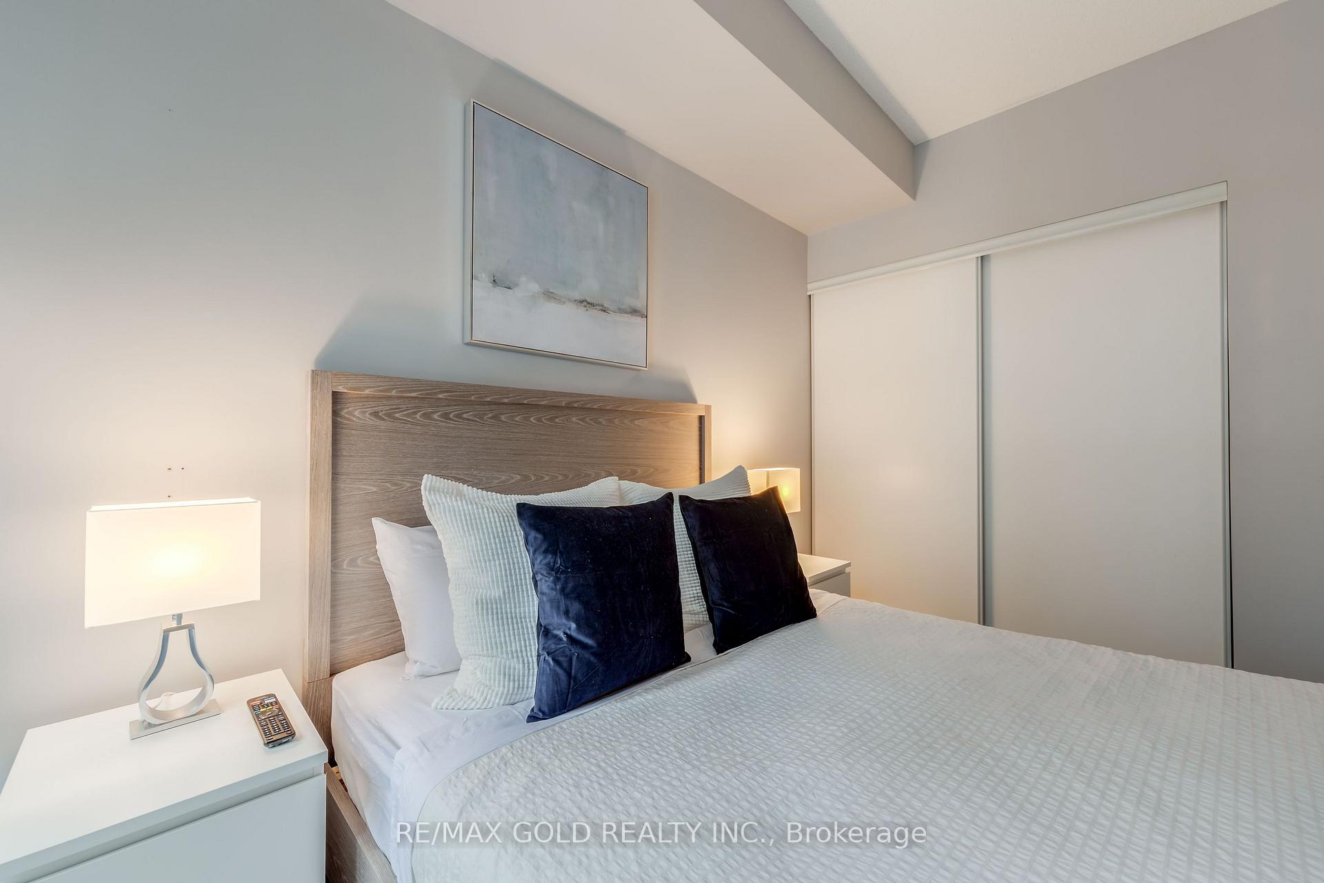 Photo 22 of Unit 809, 560 Front Street W, Toronto, Waterfront Communities — HOMEH