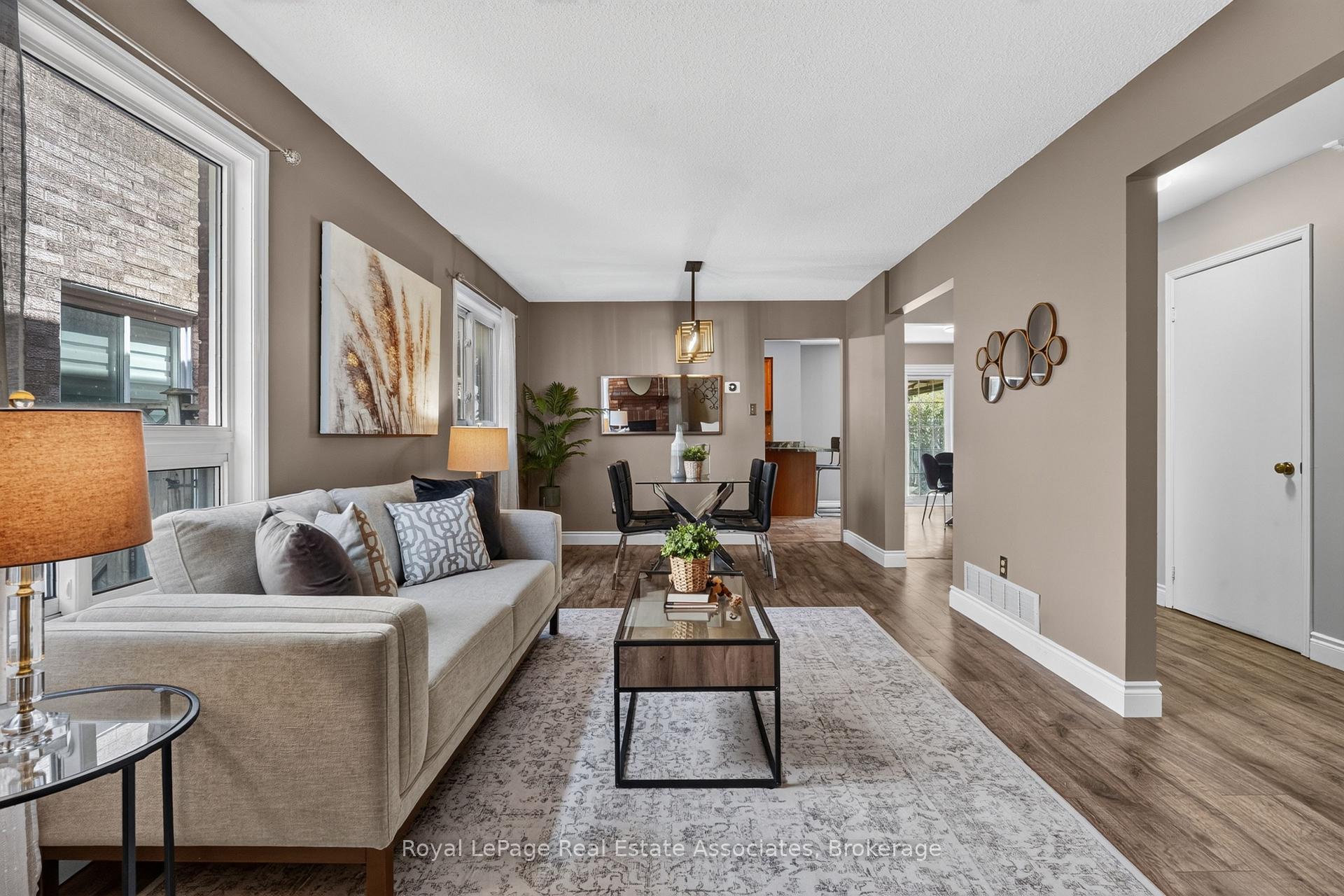 Photo 9 of 8 Horsham Street, Brampton, Brampton West — HOMEH