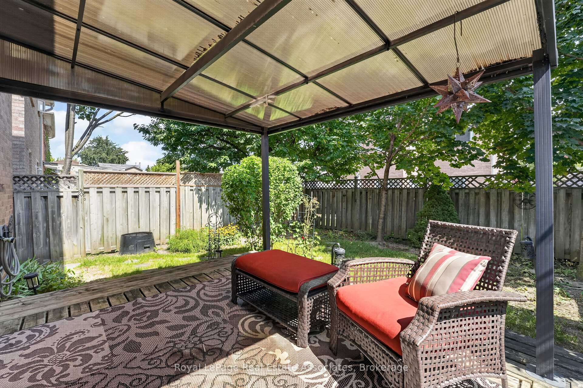 Photo 19 of 8 Horsham Street, Brampton, Brampton West — HOMEH