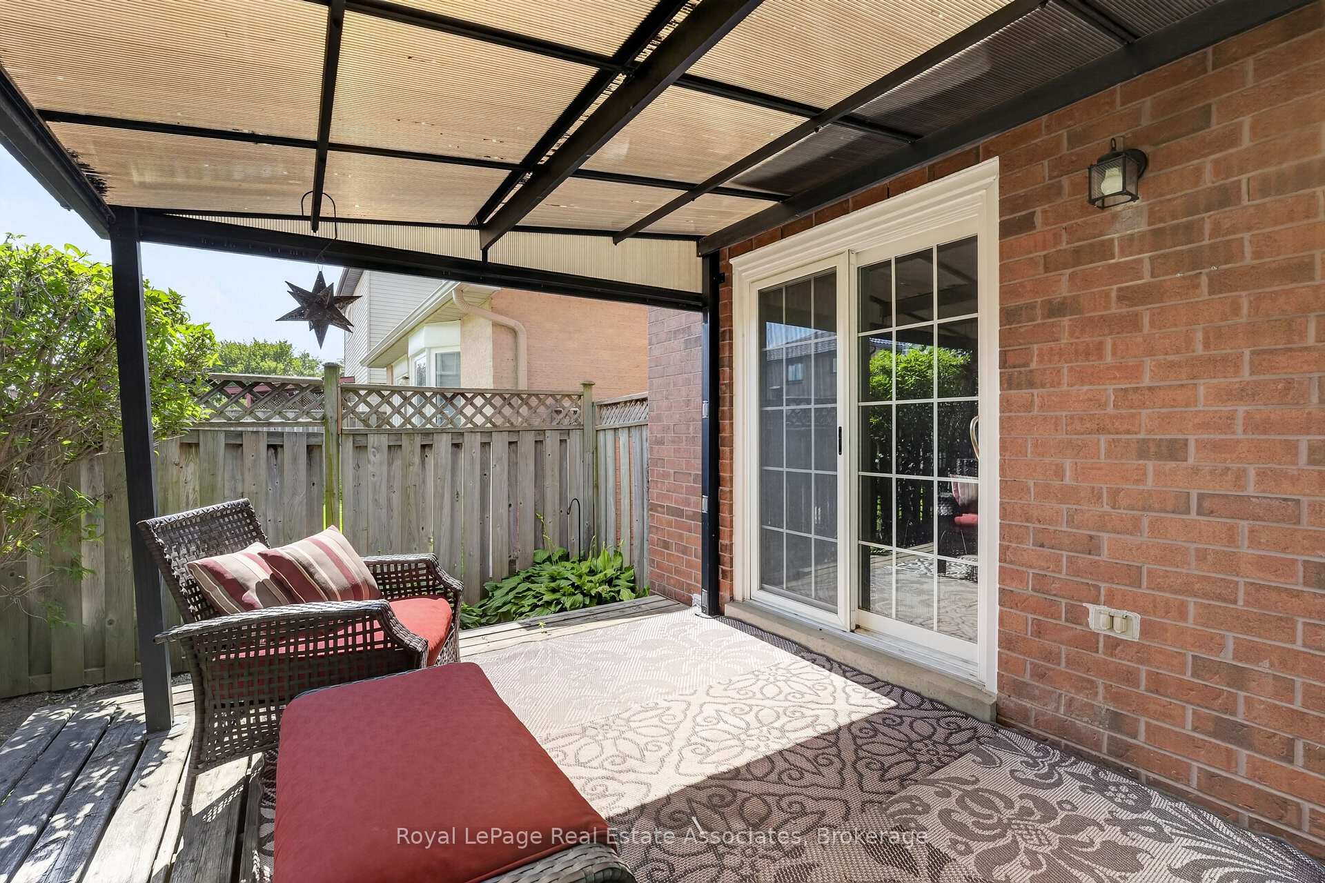 Photo 20 of 8 Horsham Street, Brampton, Brampton West — HOMEH