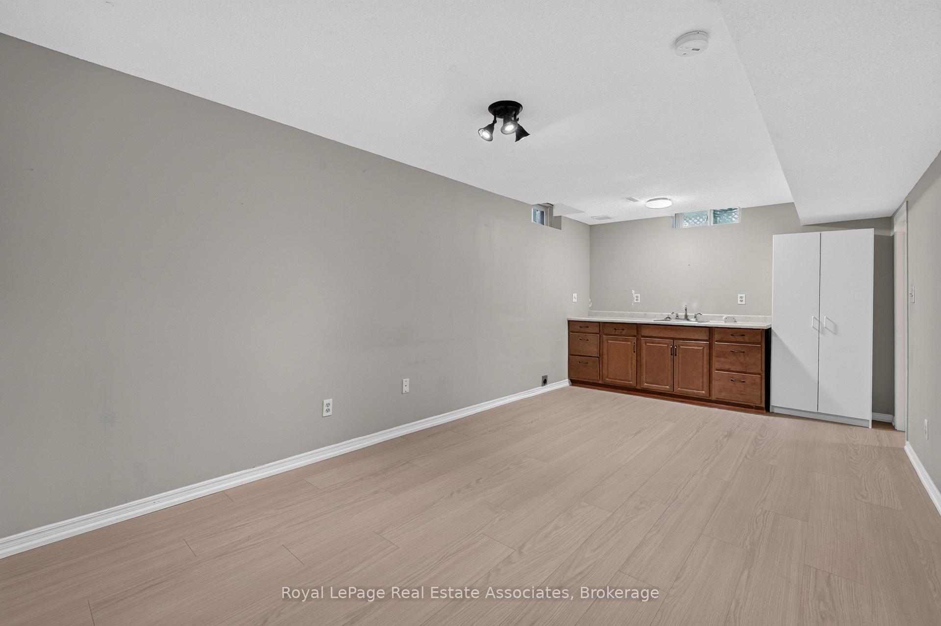 Photo 37 of 8 Horsham Street, Brampton, Brampton West — HOMEH