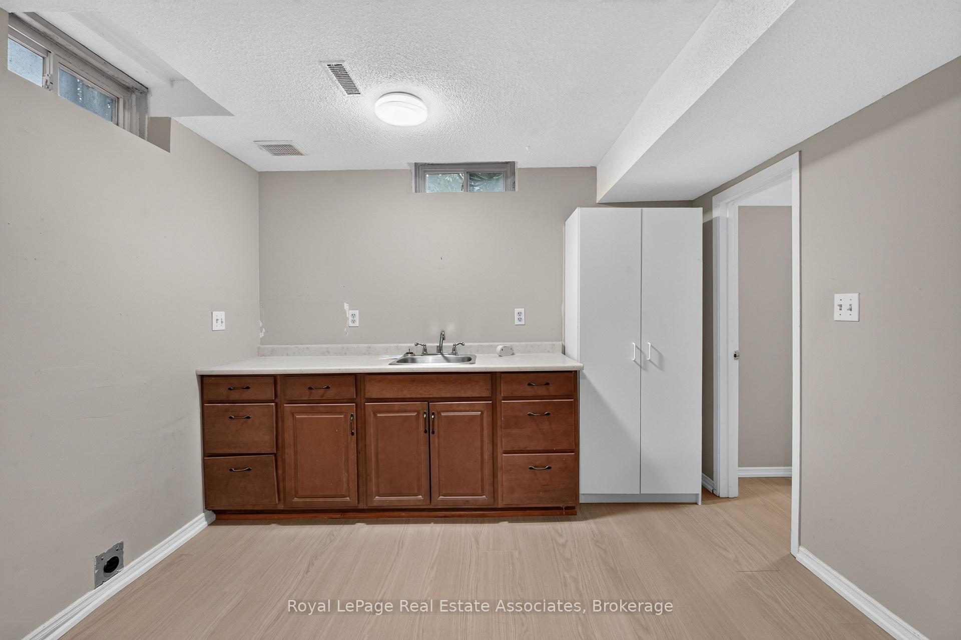 Photo 38 of 8 Horsham Street, Brampton, Brampton West — HOMEH