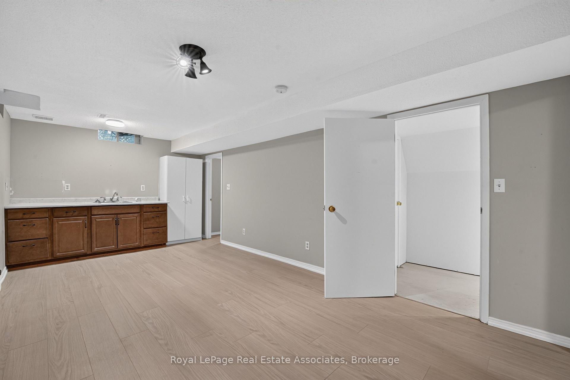 Photo 39 of 8 Horsham Street, Brampton, Brampton West — HOMEH