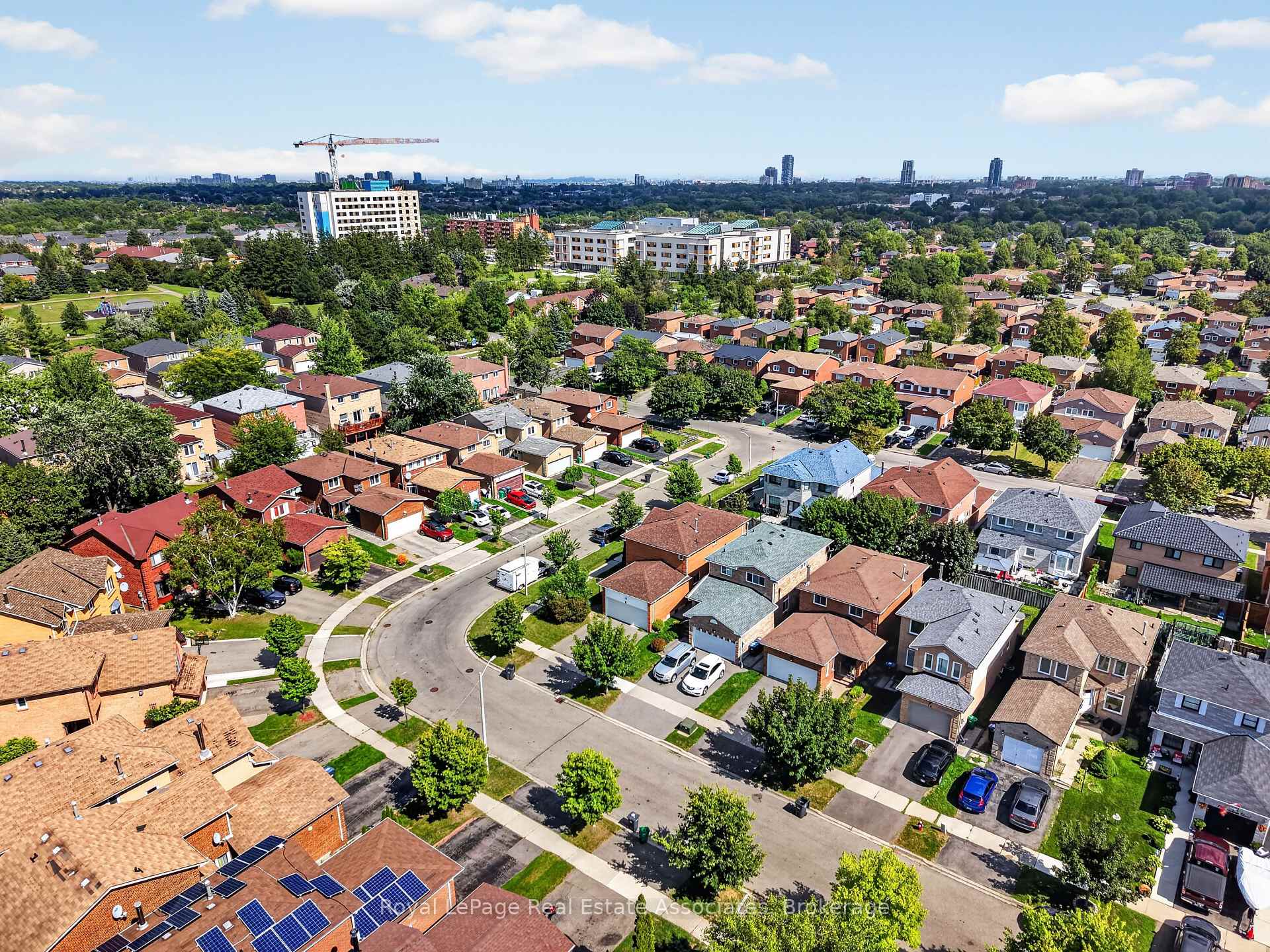 Photo 50 of 8 Horsham Street, Brampton, Brampton West — HOMEH