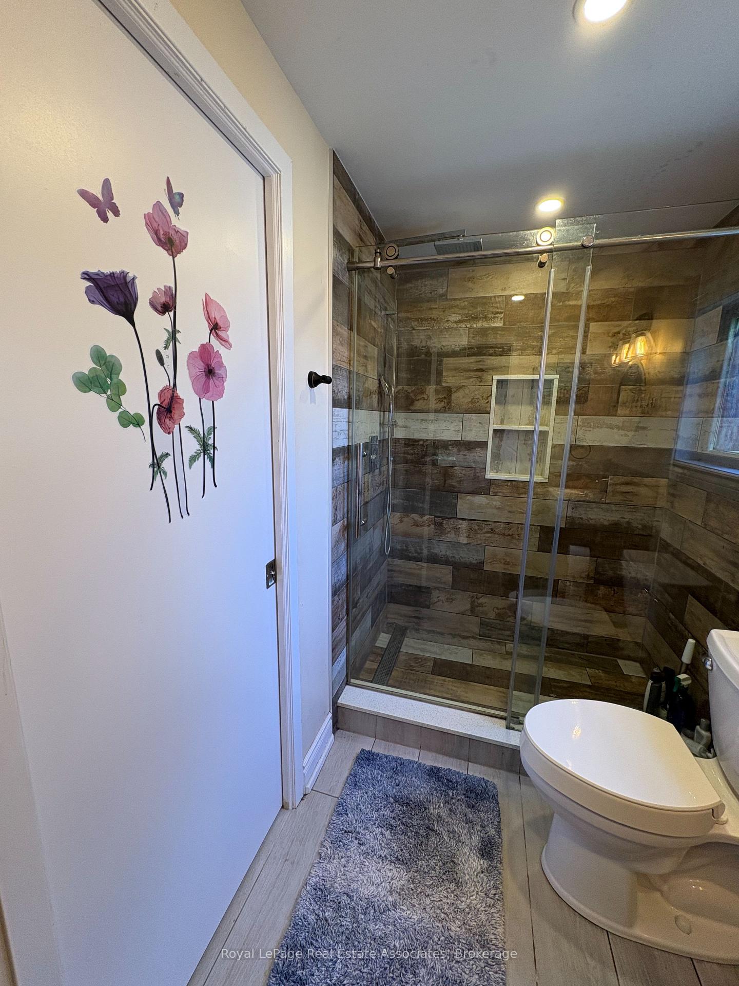 Photo 17 of 11 Tamarack Court, New Tecumseth, Rural New Tecumseth — HOMEH