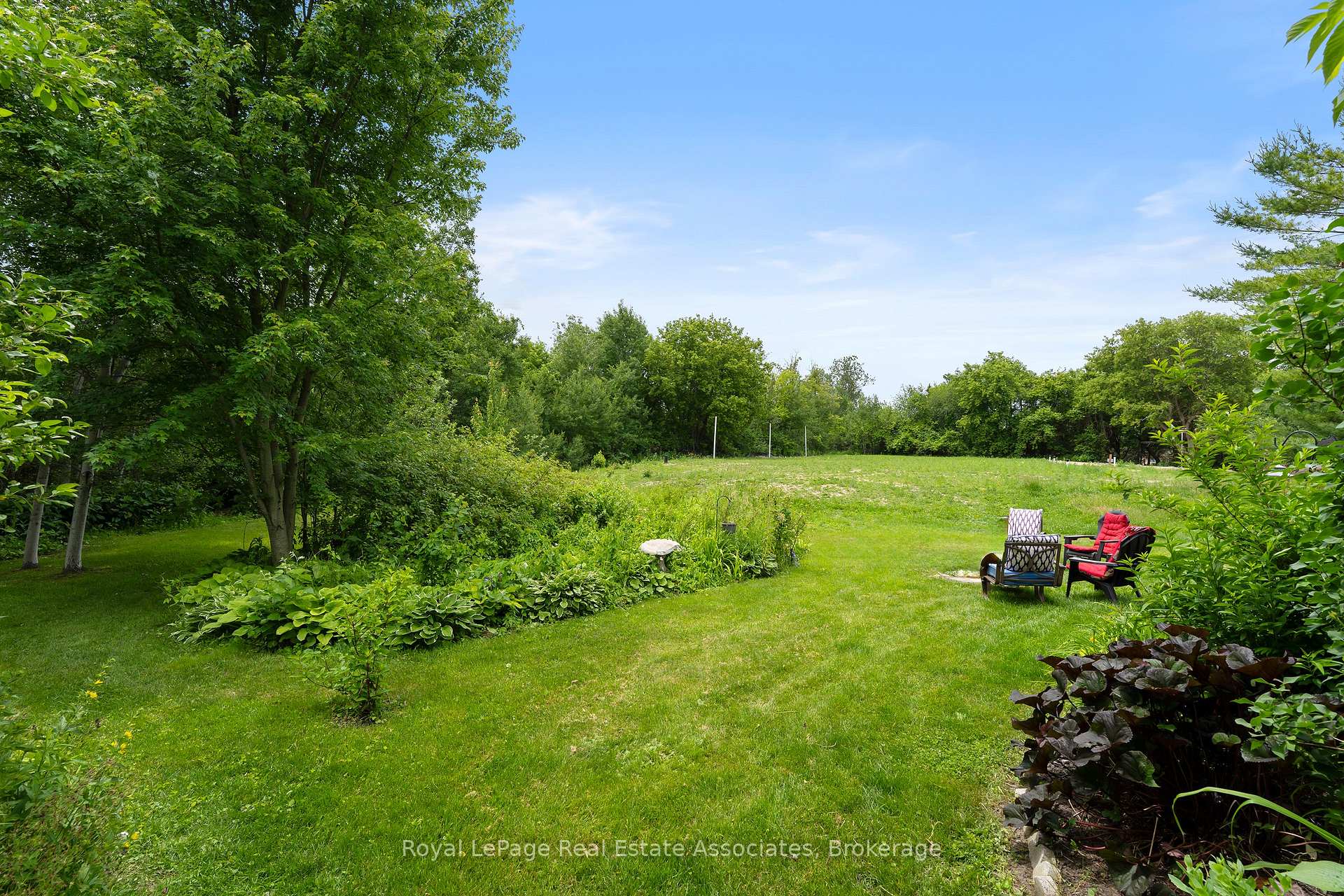 Photo 27 of 11 Tamarack Court, New Tecumseth, Rural New Tecumseth — HOMEH