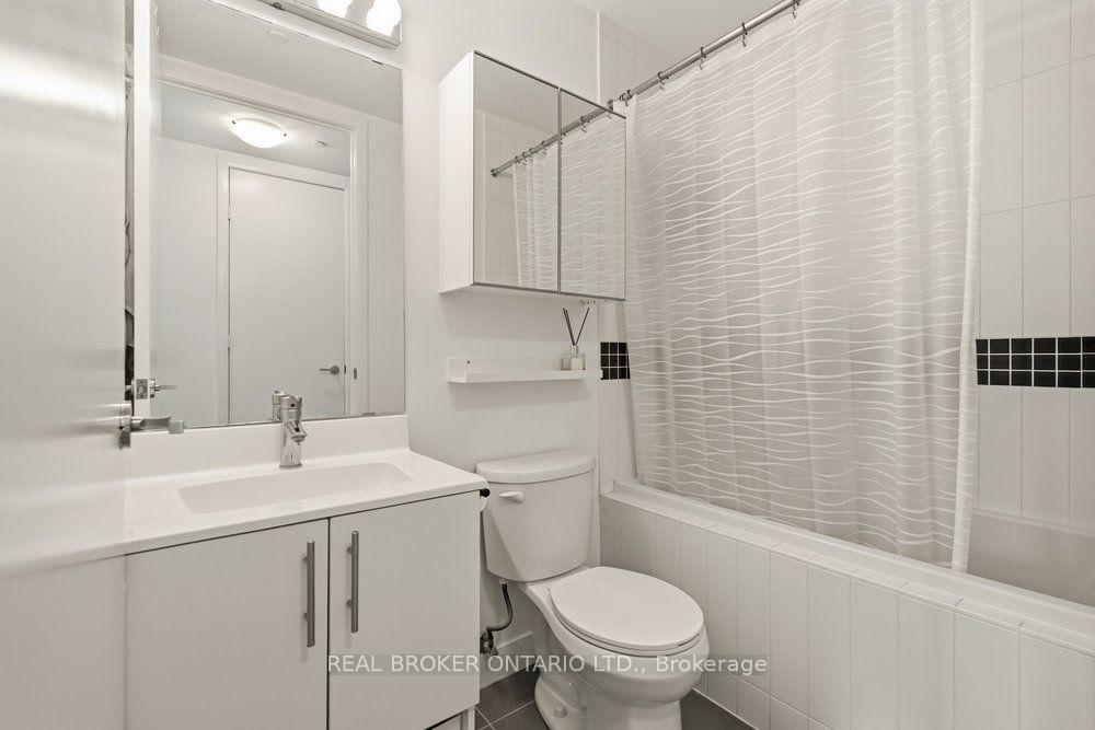 Photo 17 of Unit 825, 165 Legion Road N, Etobicoke, Mimico — HOMEH