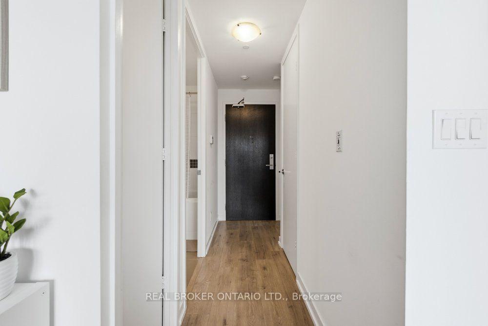 Photo 22 of Unit 825, 165 Legion Road N, Etobicoke, Mimico — HOMEH