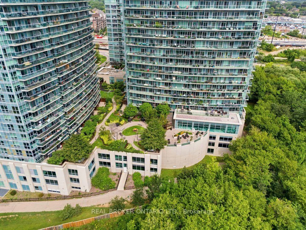 Photo 7 of Unit 825, 165 Legion Road N, Etobicoke, Mimico — HOMEH