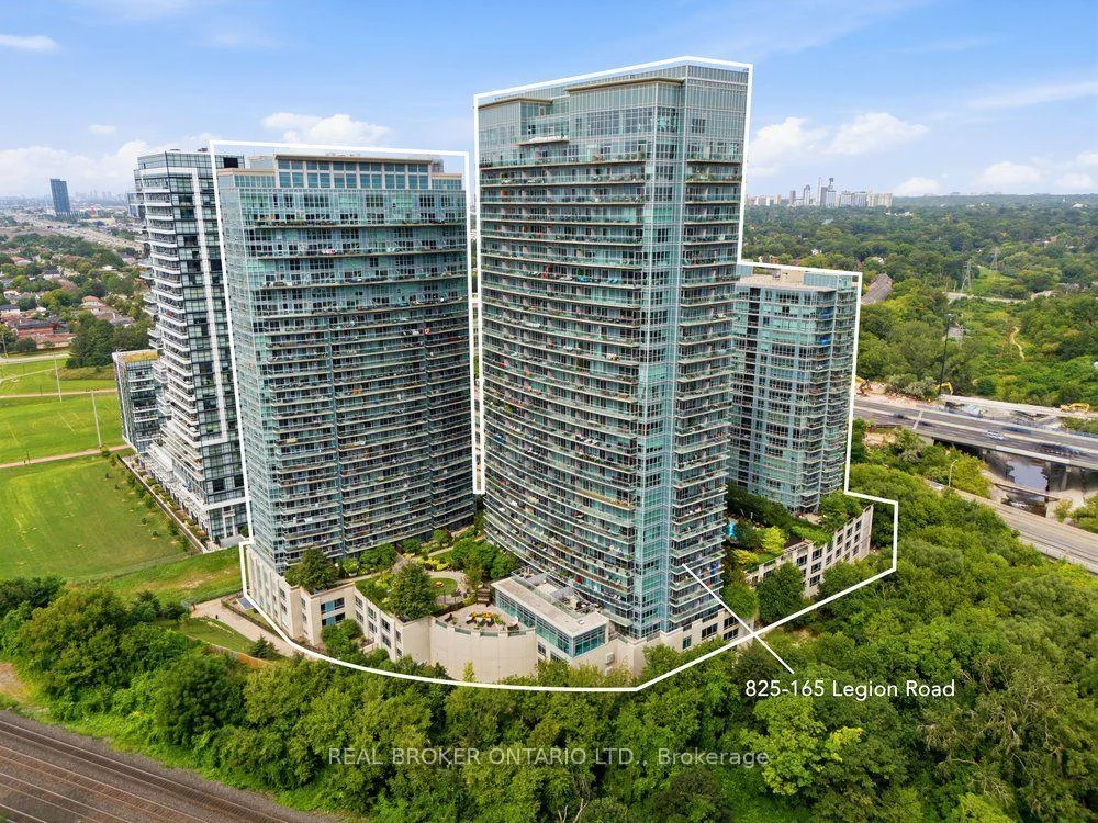 Photo 11 of Unit 825, 165 Legion Road N, Etobicoke, Mimico — HOMEH
