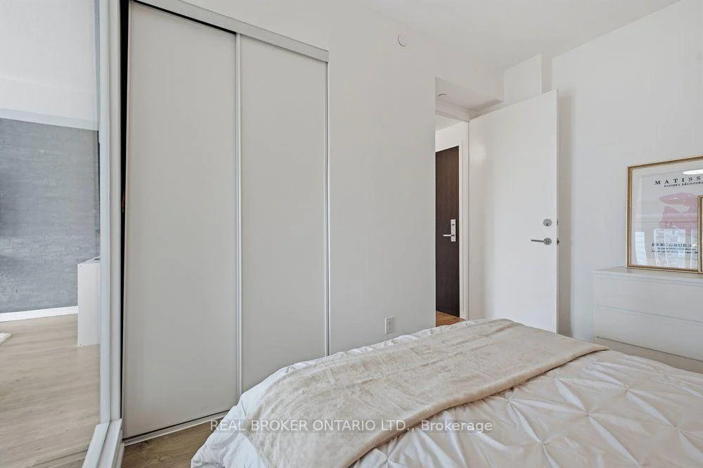 Photo 20 of Unit 825, 165 Legion Road N, Etobicoke, Mimico — HOMEH