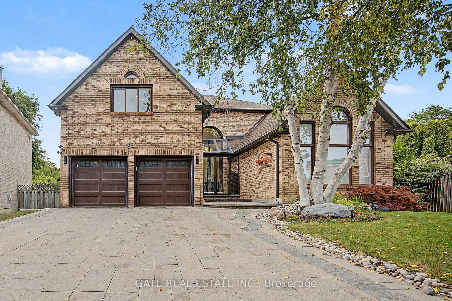 Photo 2 of 64 Morrison Crescent, Markham, Unionville — HOMEH