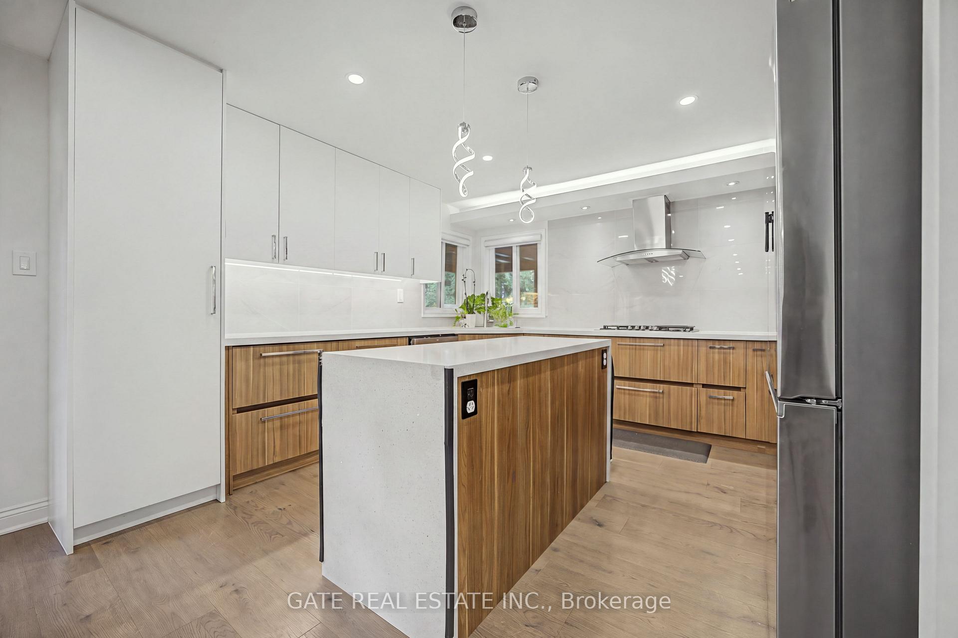 Photo 18 of 64 Morrison Crescent, Markham, Unionville — HOMEH