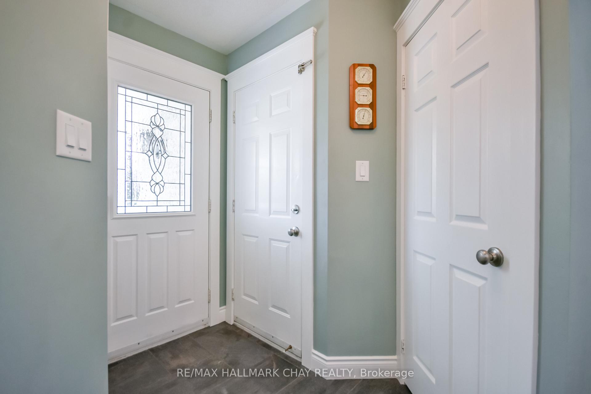 Photo 5 of 1 Hawkins Drive, Barrie, Ardagh — HOMEH