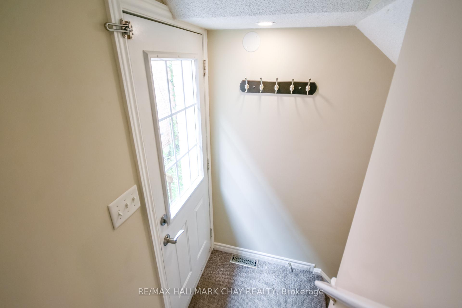 Photo 32 of 1 Hawkins Drive, Barrie, Ardagh — HOMEH