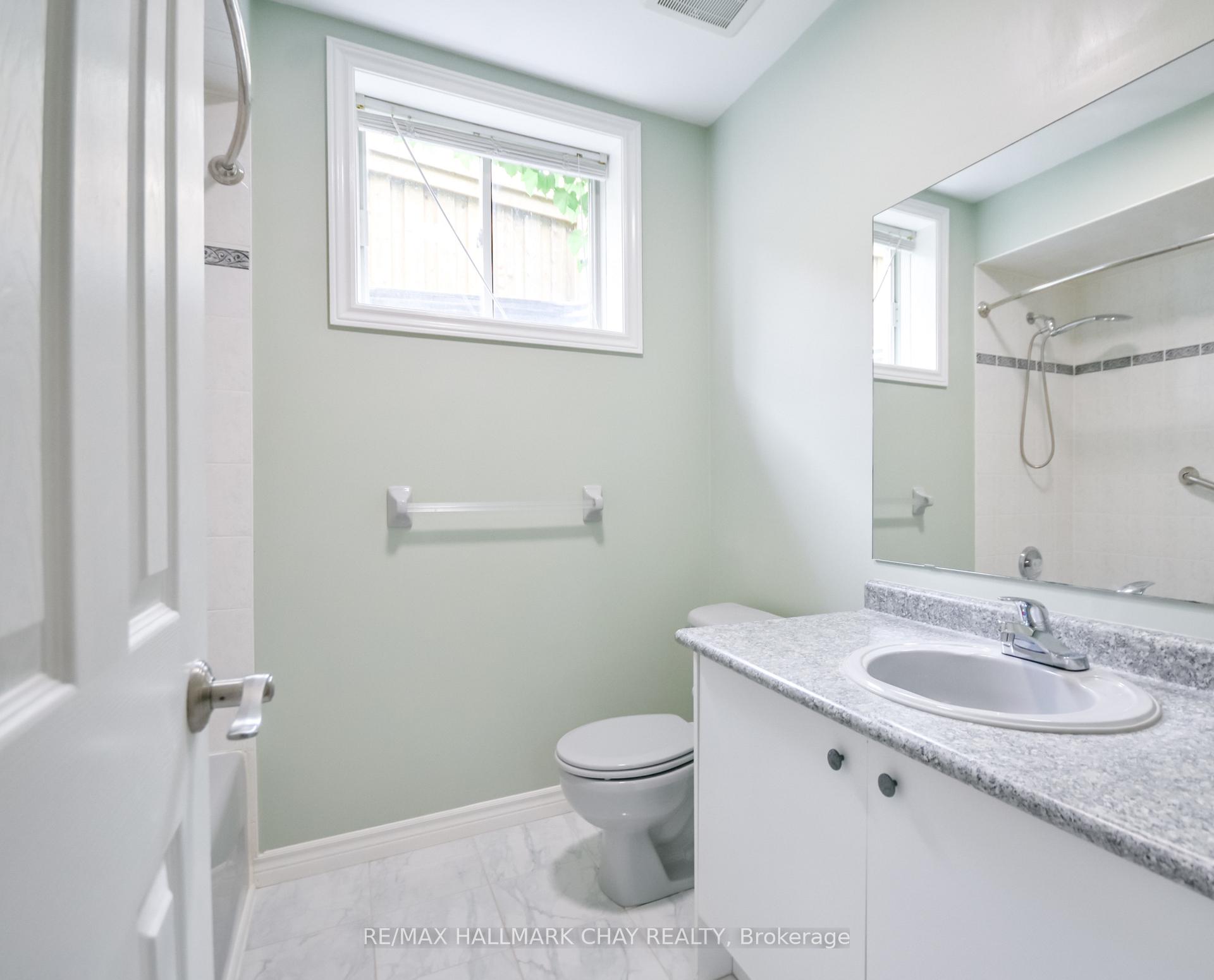 Photo 36 of 1 Hawkins Drive, Barrie, Ardagh — HOMEH