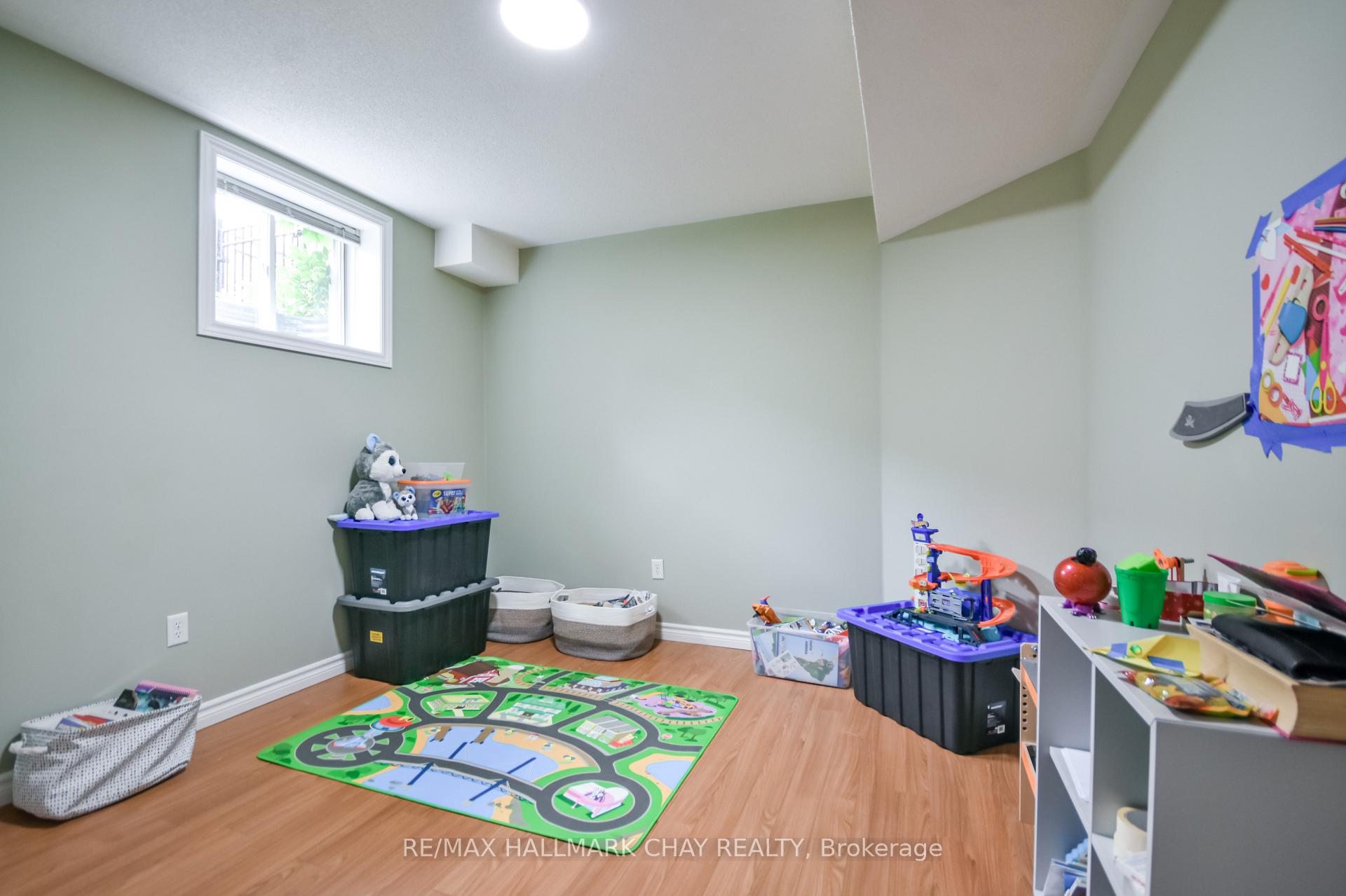 Photo 38 of 1 Hawkins Drive, Barrie, Ardagh — HOMEH